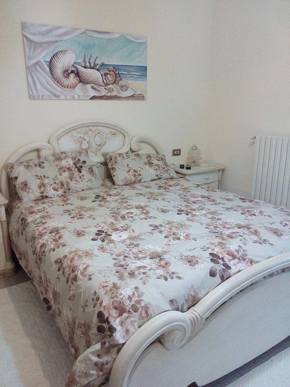 Bed And Breakfast Li Paduli Alvi カンニジョネ 部屋 写真