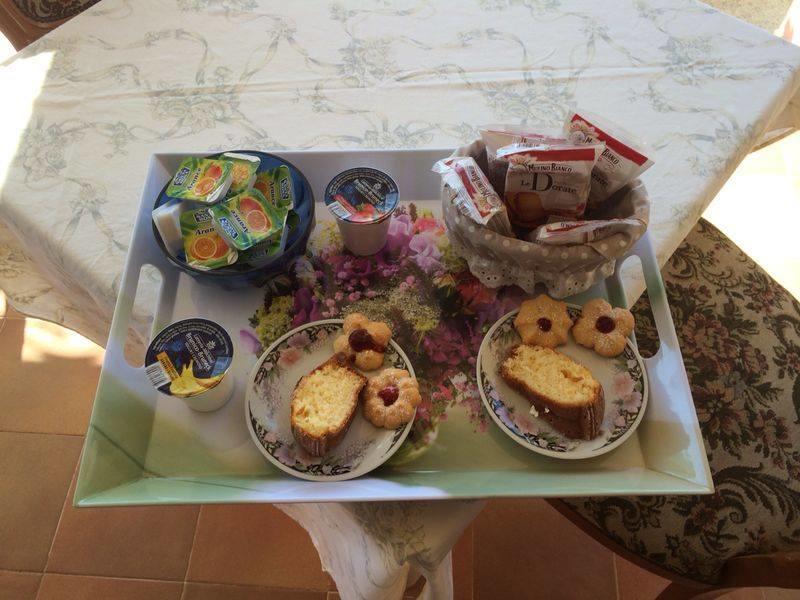 Bed And Breakfast Li Paduli Alvi カンニジョネ 部屋 写真